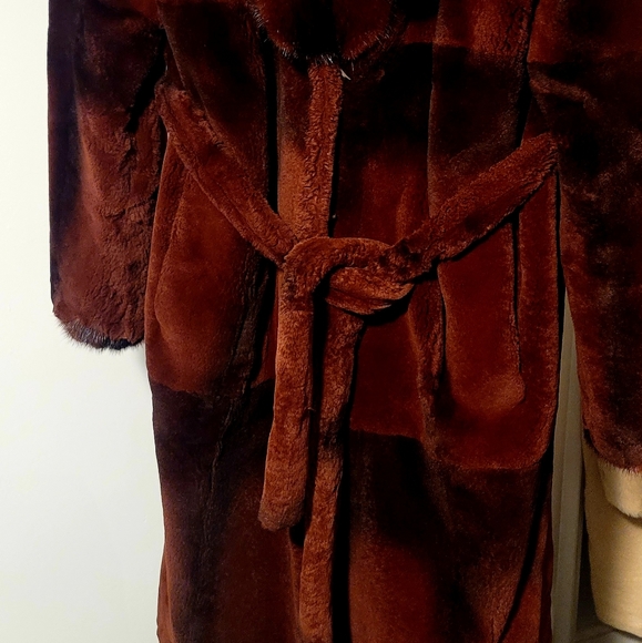 Natural mink fur coat - Picture 2 of 8